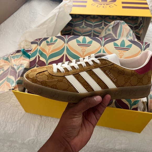 ADIDAS x GUCCI men's Gazelle sneaker - Picture 4 of 9
